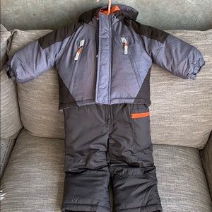 Carters toddler boy snow suit set (18mo)